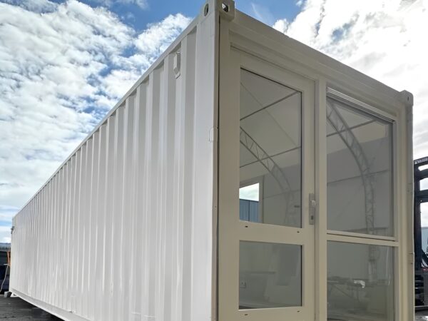 Converted-40ft-Shipping-Container-Open-Plan-Office-Portable-Container-Building-2.jpg